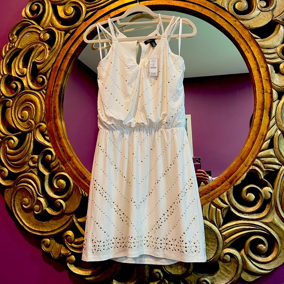 White House black market nwt xs white v neck dress gold silver - Picture 1 of 10